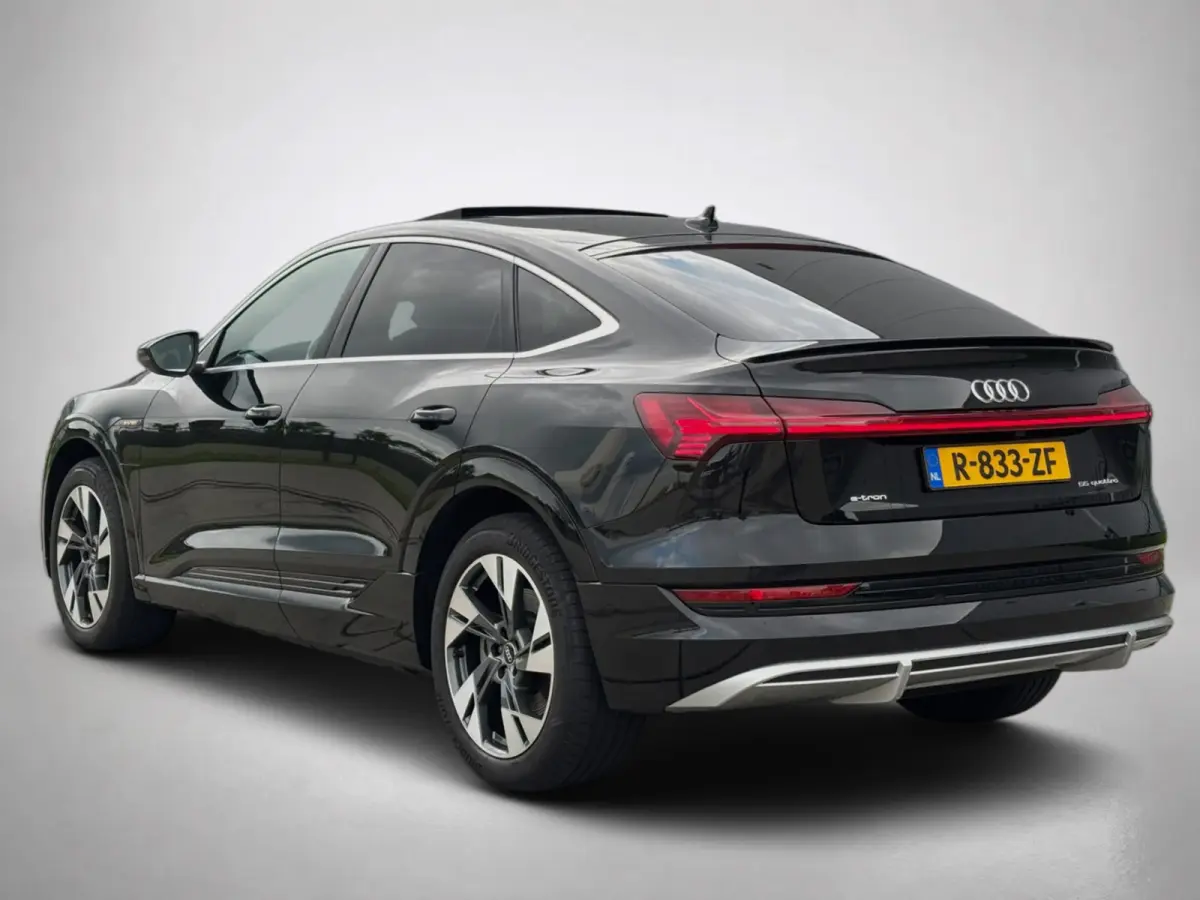 55 quattro S edition 95 kWh (NL-auto,Dealer OndH, Panorama, B&O, Camera, PDC, StoelV, Carplay, Etc)