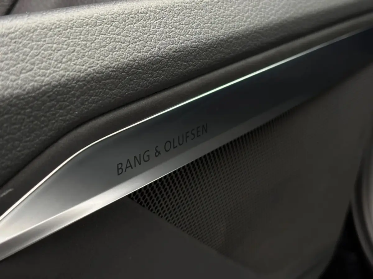 55 quattro S edition 95 kWh (NL-auto,Dealer OndH, Panorama, B&O, Camera, PDC, StoelV, Carplay, Etc)