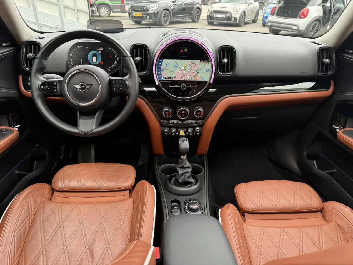 1.5 Cooper ALL4 Pano/Leder/H&K/Camera