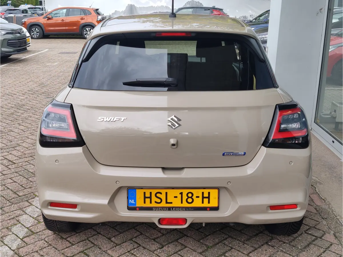 1.2 SELECT SMART HYBRID AUTOMAAT Navi | Draadloze Carplay | All Season