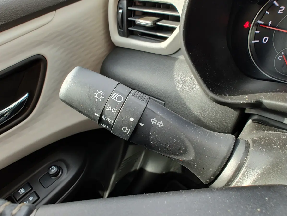 1.2 SELECT SMART HYBRID Navi | Draadloze Carplay | All Season