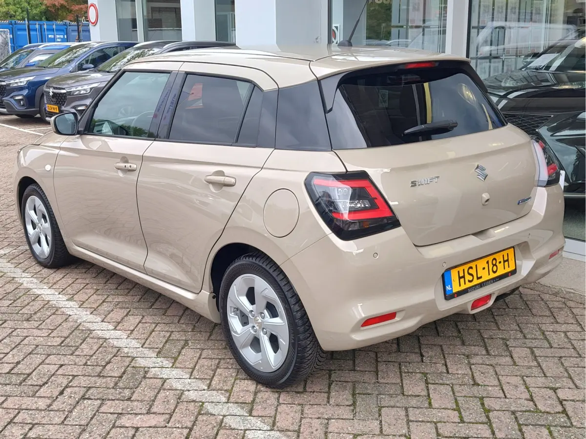 1.2 SELECT SMART HYBRID AUTOMAAT Navi | Draadloze Carplay | All Season