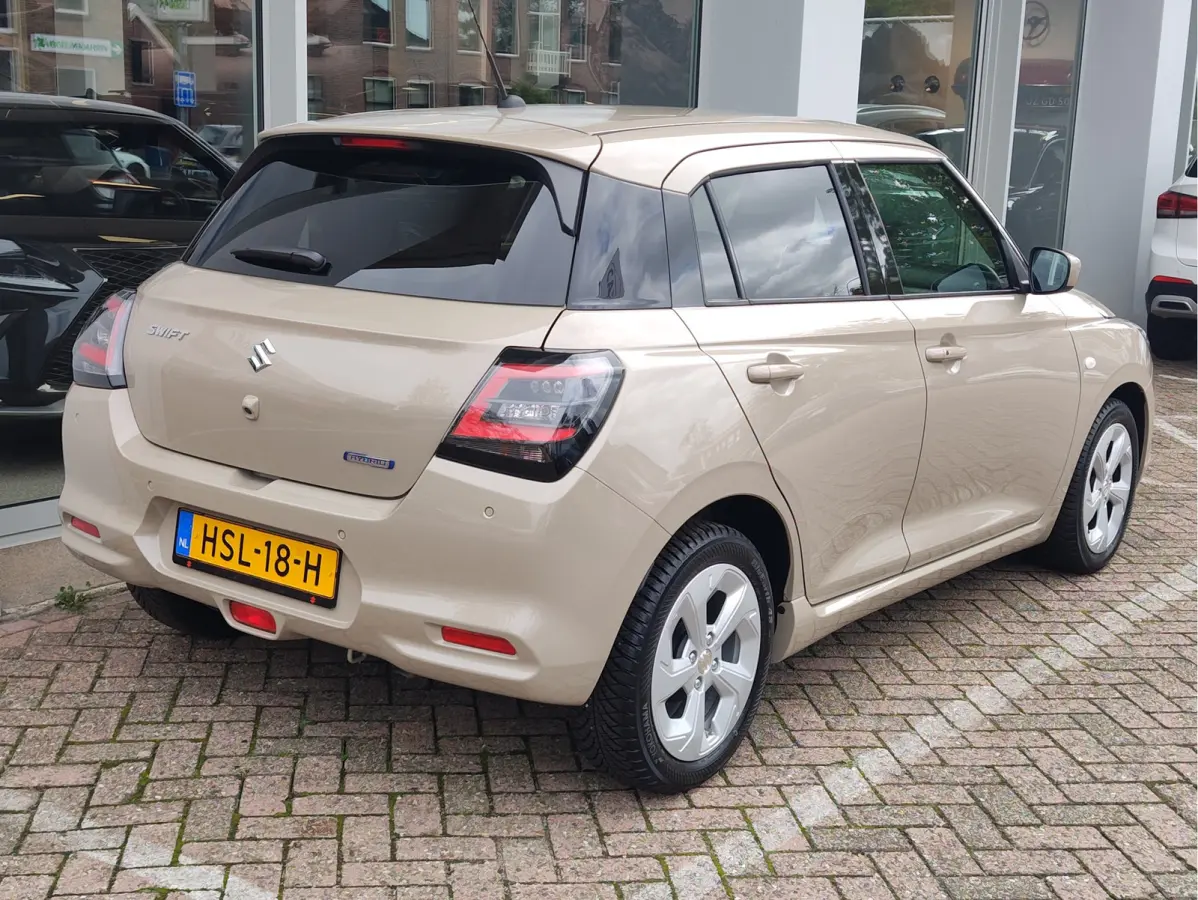 1.2 SELECT SMART HYBRID AUTOMAAT Navi | Draadloze Carplay | All Season