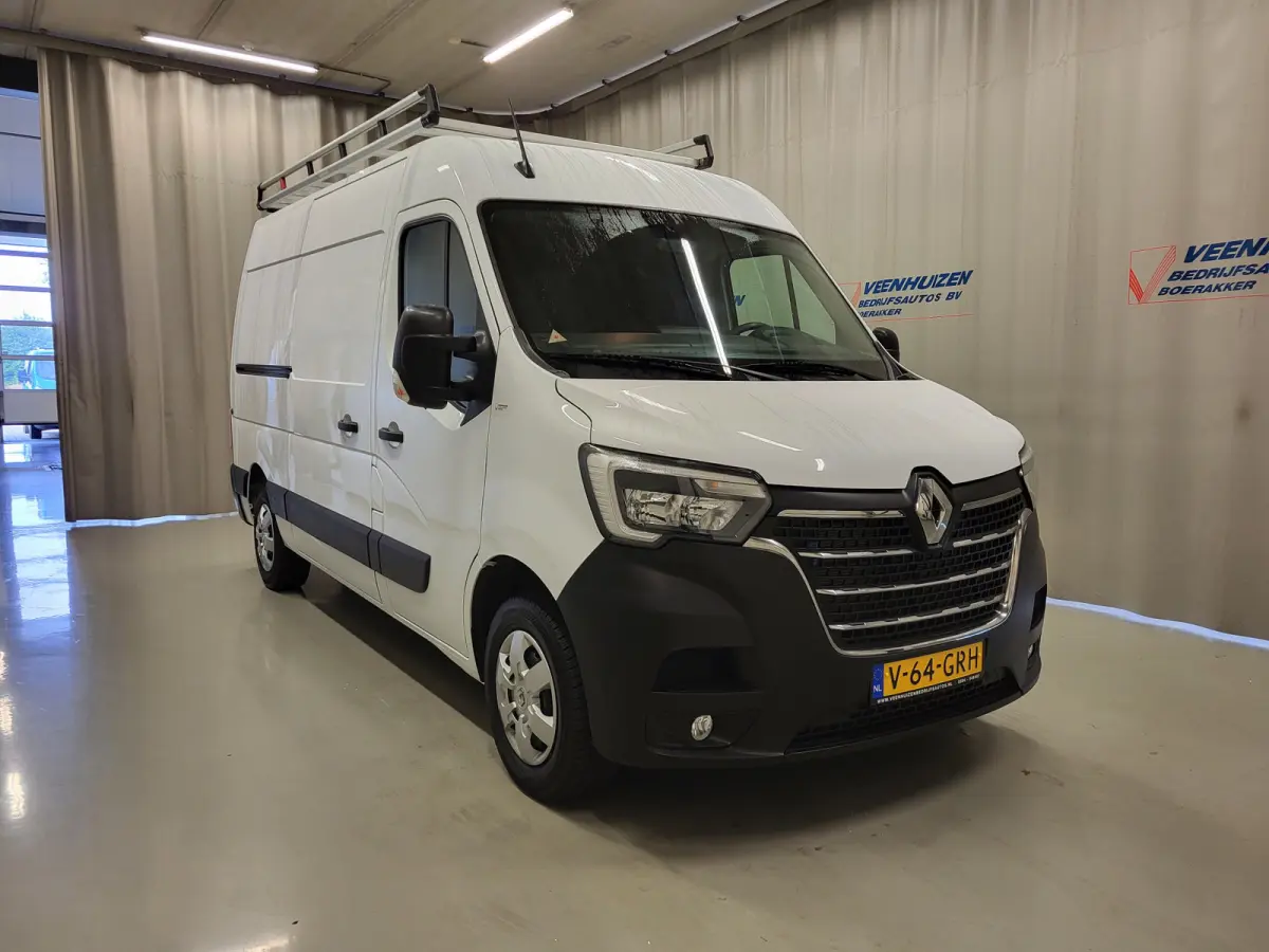 2.3dCi 135pk L2/H2 Euro 6!