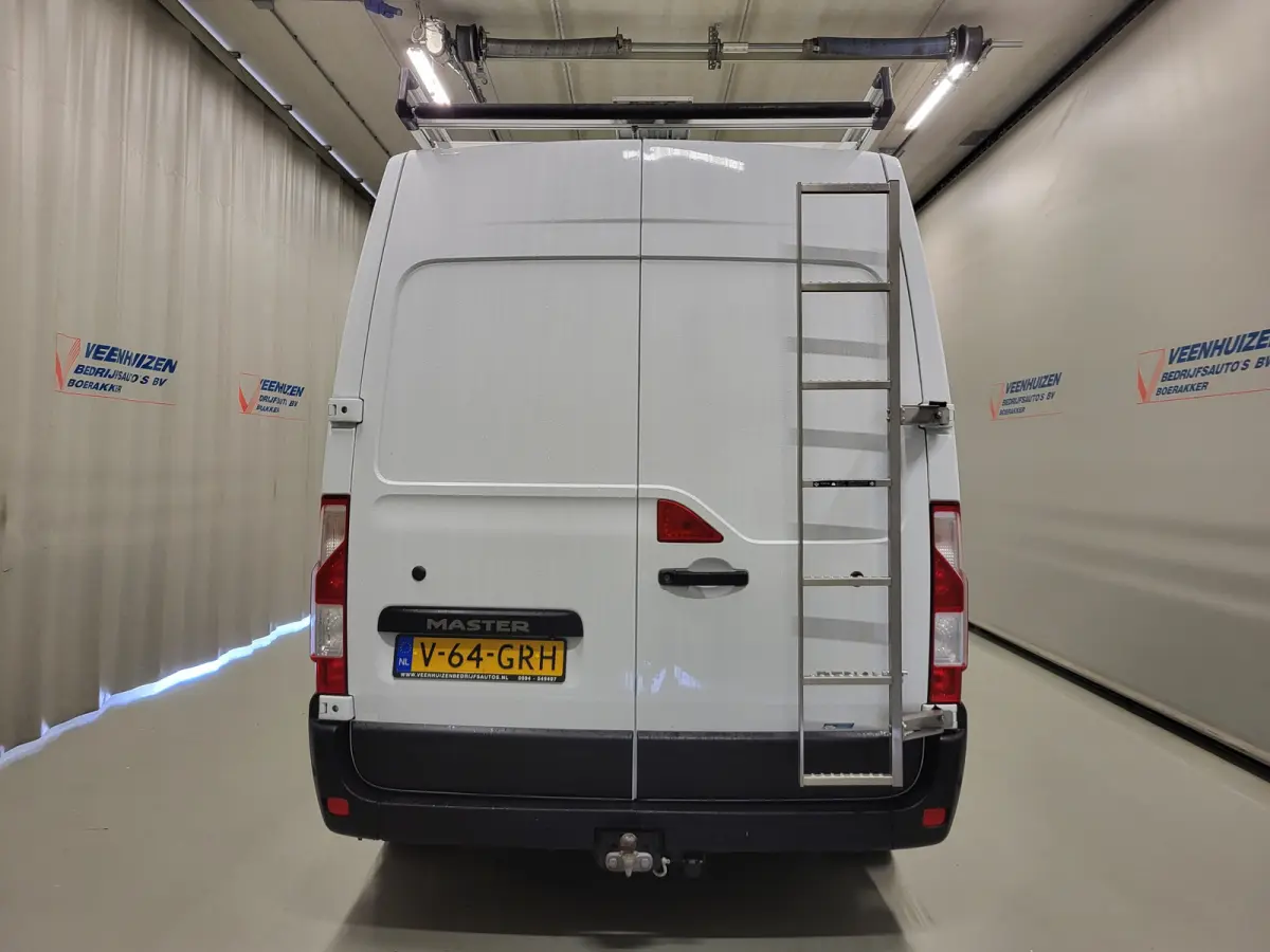 2.3dCi 135pk L2/H2 Euro 6!