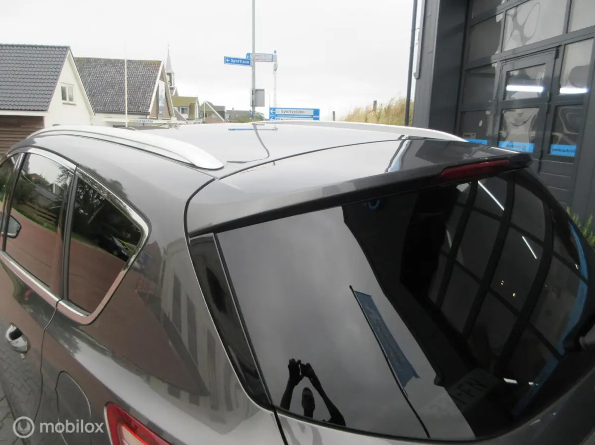 1.5 Vignale 7p. 82dkm! Airco Cruise Verw stoelen Navigatie Trekhaak