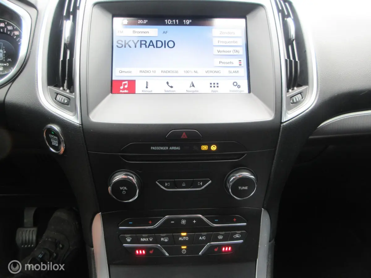 1.5 Vignale 7p. 82dkm! Airco Cruise Verw stoelen Navigatie Trekhaak