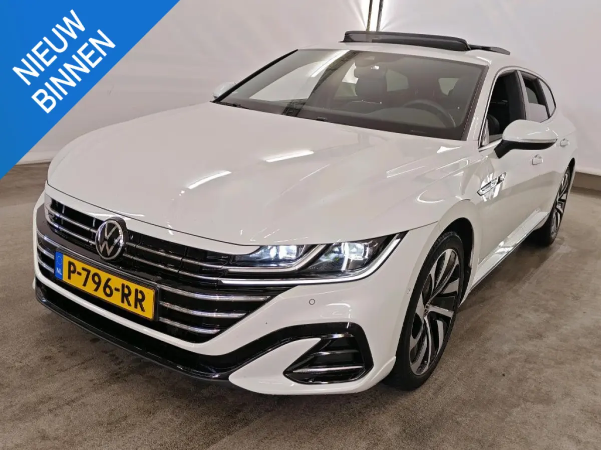 1.4 TSI EHYBRID R-LINE BUSINESS+ I SCHUIF/KANTELDAK I STOELVERWARMING I APPLE CARPLAY I P-CAMERA