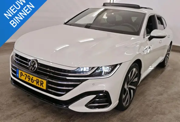1.4 TSI EHYBRID R-LINE BUSINESS+ I SCHUIF/KANTELDAK I STOELVERWARMING I APPLE CARPLAY I P-CAMERA