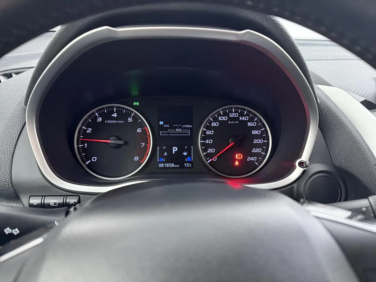 1.5 DI-T Pure | AUTOMAAT | | Achteruitcamera | Apple CarPlay | Trekhaak |