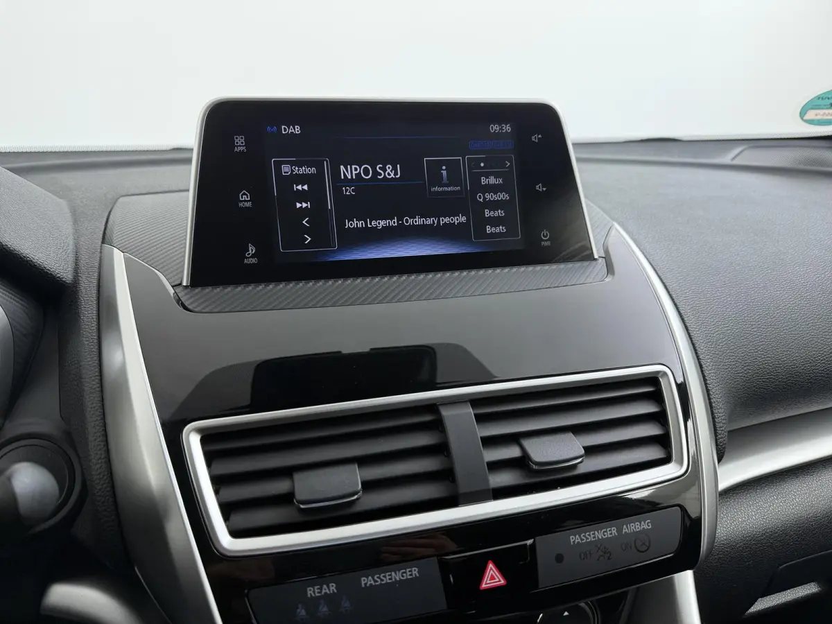1.5 DI-T Pure | AUTOMAAT | | Achteruitcamera | Apple CarPlay | Trekhaak |