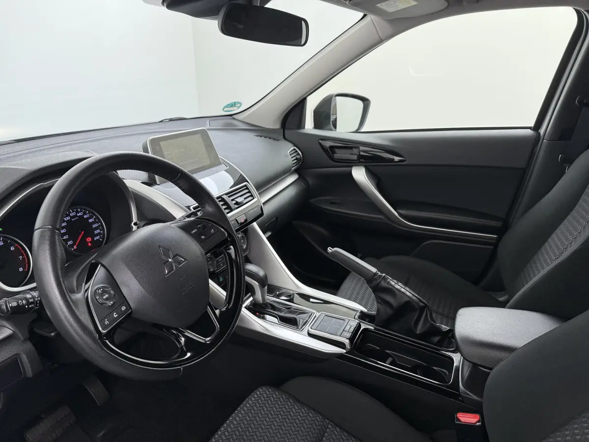 1.5 DI-T Pure | AUTOMAAT | | Achteruitcamera | Apple CarPlay | Trekhaak |