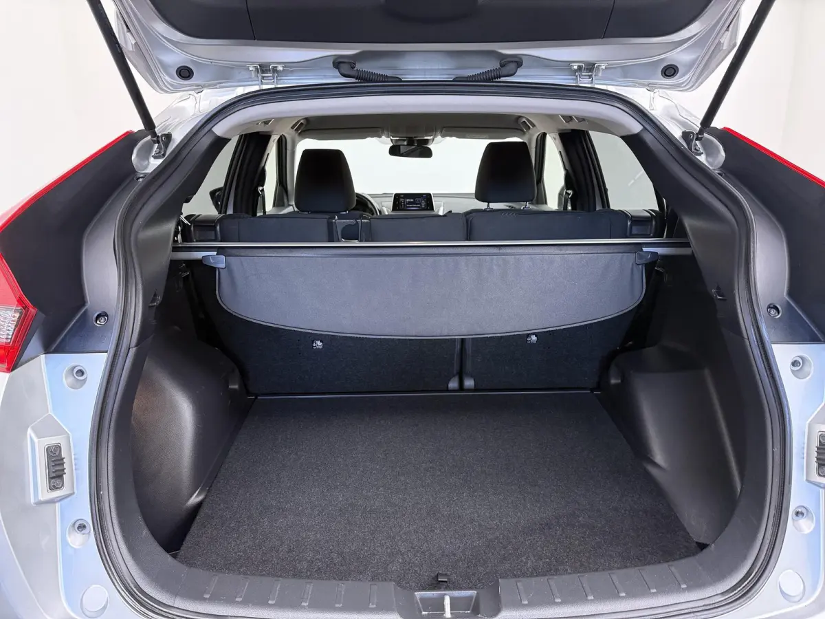 1.5 DI-T Pure | AUTOMAAT | | Achteruitcamera | Apple CarPlay | Trekhaak |
