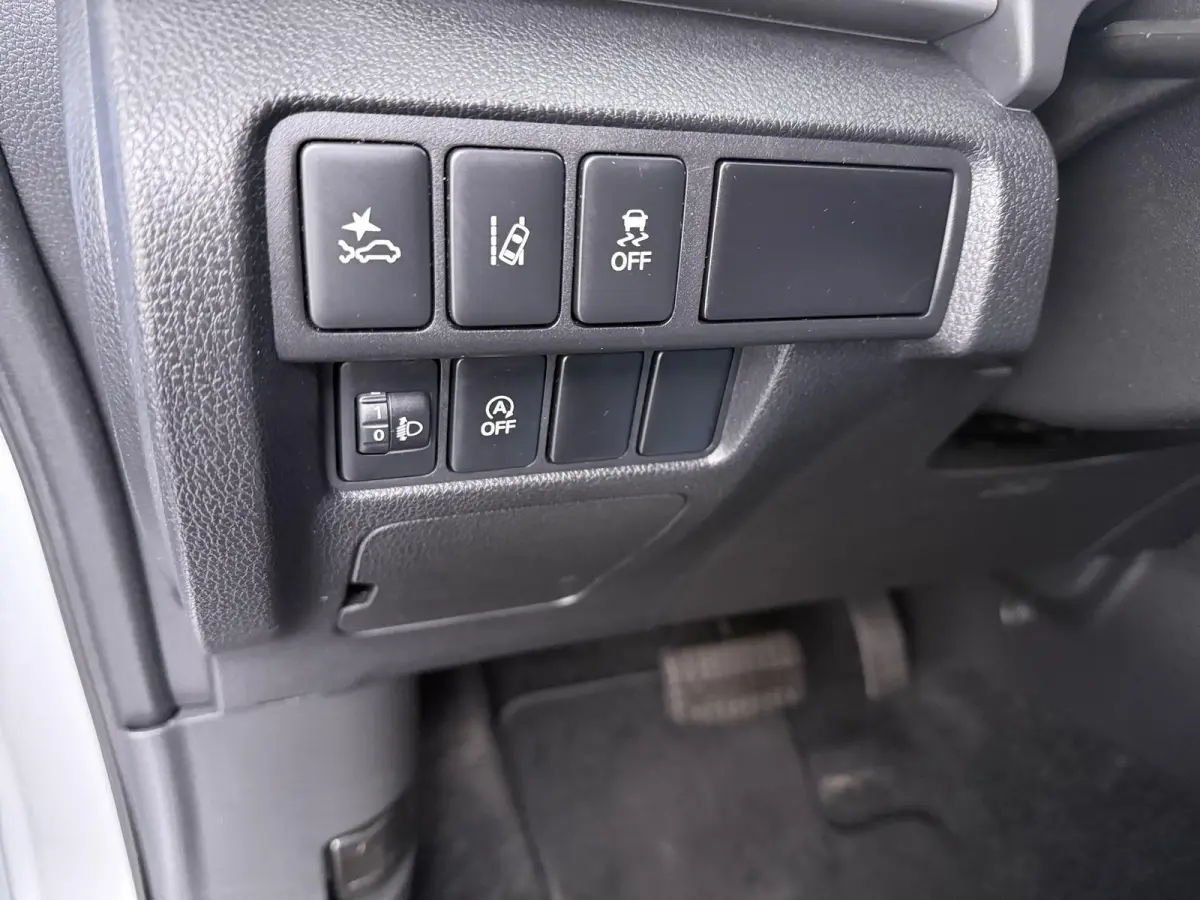 1.5 DI-T Pure | AUTOMAAT | | Achteruitcamera | Apple CarPlay | Trekhaak |