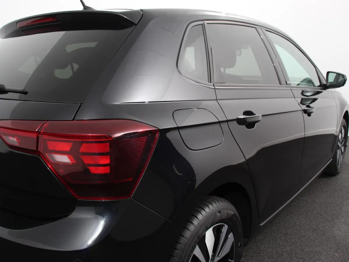 1.0 TSI Move Navigatie App Connect / Android Auto / Apple Carplay Climate Control Parkeer sensoren Lichtmetalen Velgen Dab Digitale Cockpit