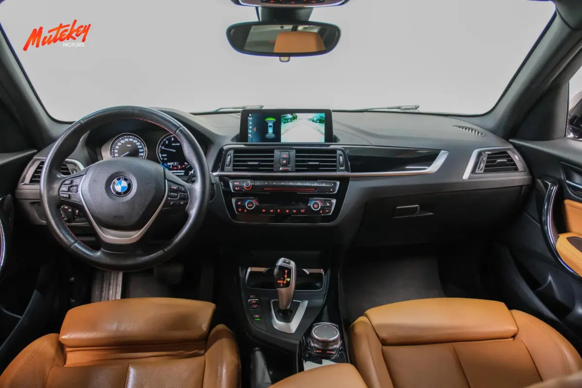 118i Edition Sport Line Shadow | Cognac