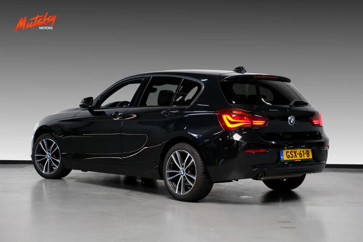 118i Edition Sport Line Shadow | Cognac