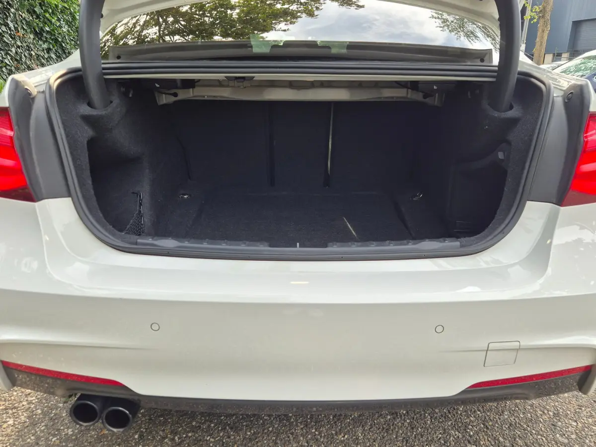 320i F30 M Sport Ed Shadow Executive H&K Apple CarPlay Pano ACC Adaptieve Cruise Keyless NAP