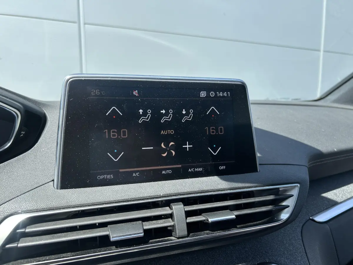 1.2 PureTech GT-Line Avantage | Panoramisch schuifdak | Adaptieve Cruise Control | Camera | Apple Carplay/Android Auto