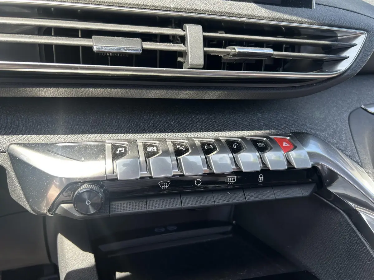 1.2 PureTech GT-Line Avantage | Panoramisch schuifdak | Adaptieve Cruise Control | Camera | Apple Carplay/Android Auto