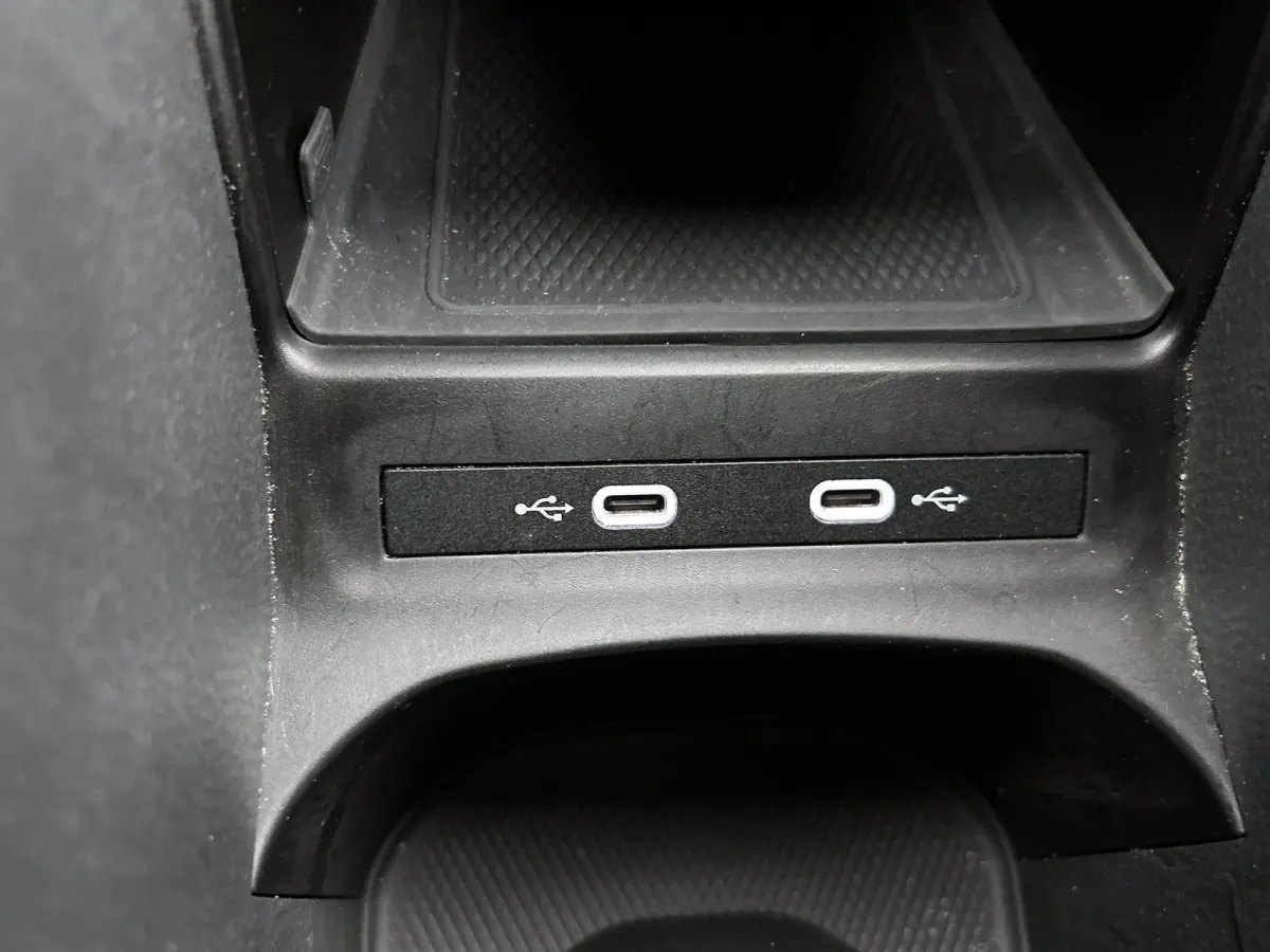 First 77 kWh | 204 PK | SoH...% | Appel Carplay / Android Auto | Parkeercamera | Stoelverwarming | Stuurverwarming | Adaptieve Cruise Control |
