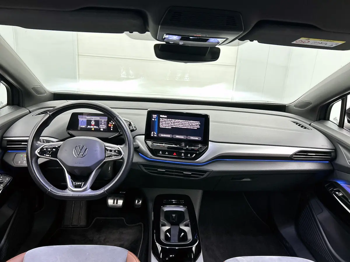 First 77 kWh | 204 PK | SoH...% | Appel Carplay / Android Auto | Parkeercamera | Stoelverwarming | Stuurverwarming | Adaptieve Cruise Control |