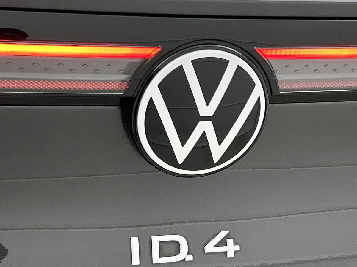 First 77 kWh | 204 PK | SoH...% | Appel Carplay / Android Auto | Parkeercamera | Stoelverwarming | Stuurverwarming | Adaptieve Cruise Control |