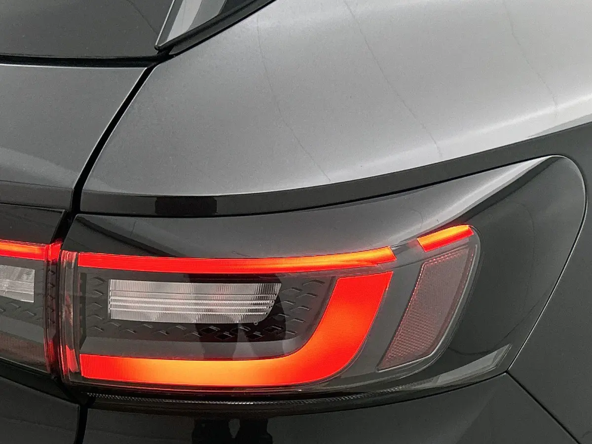 First 77 kWh | 204 PK | SoH...% | Appel Carplay / Android Auto | Parkeercamera | Stoelverwarming | Stuurverwarming | Adaptieve Cruise Control |
