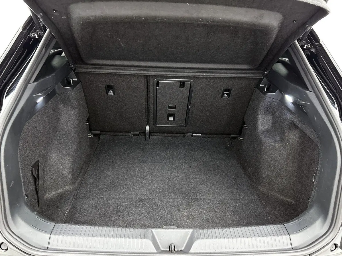 First 77 kWh | 204 PK | SoH...% | Appel Carplay / Android Auto | Parkeercamera | Stoelverwarming | Stuurverwarming | Adaptieve Cruise Control |