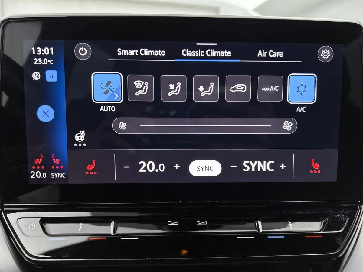 First 77 kWh | 204 PK | SoH...% | Appel Carplay / Android Auto | Parkeercamera | Stoelverwarming | Stuurverwarming | Adaptieve Cruise Control |