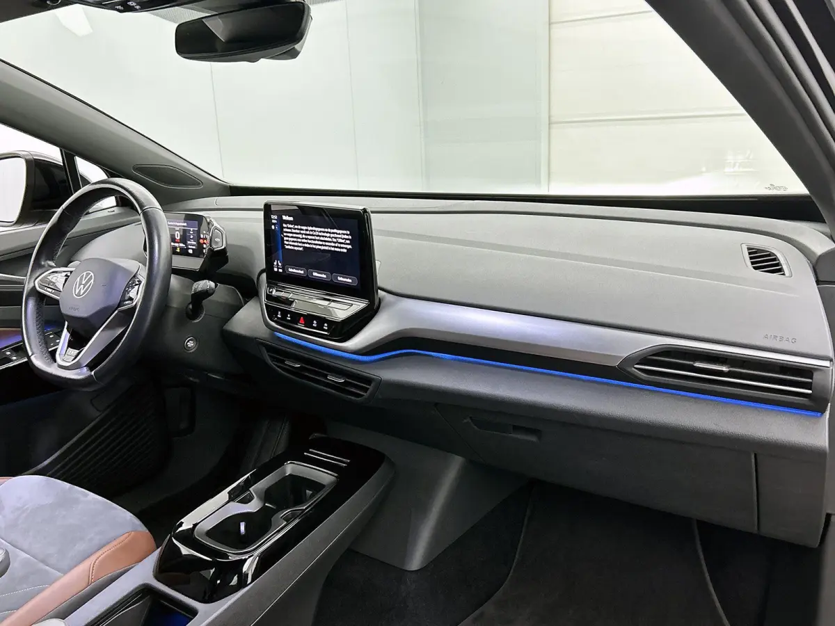 First 77 kWh | 204 PK | SoH...% | Appel Carplay / Android Auto | Parkeercamera | Stoelverwarming | Stuurverwarming | Adaptieve Cruise Control |