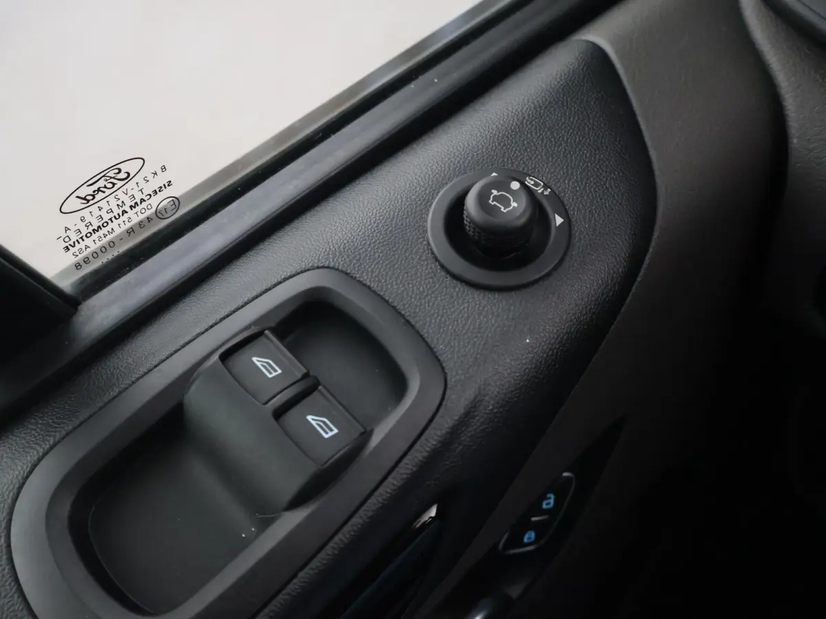 320 2.0 TDCI 185 PK SPORT AUT. 5-PERS DUBBEL CAB. + 2 SCHUIFDEUREN | TREKHAAK | CARPLAY | STOELVERW.