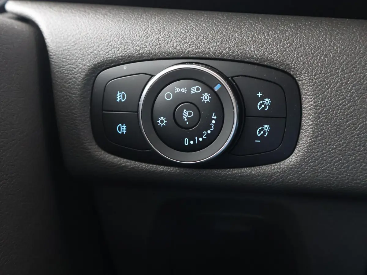 320 2.0 TDCI 185 PK SPORT AUT. 5-PERS DUBBEL CAB. + 2 SCHUIFDEUREN | TREKHAAK | CARPLAY | STOELVERW.