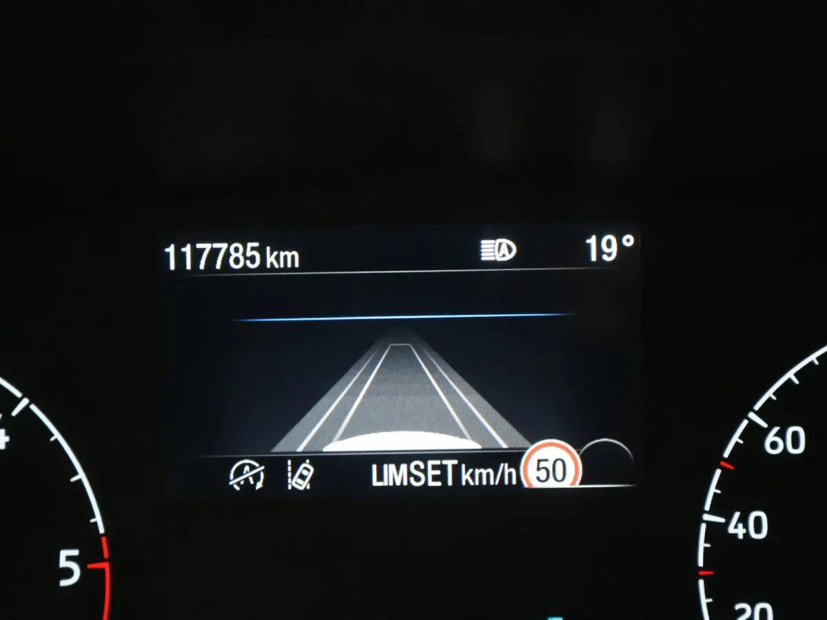 320 2.0 TDCI 185 PK SPORT AUT. 5-PERS DUBBEL CAB. + 2 SCHUIFDEUREN | TREKHAAK | CARPLAY | STOELVERW.