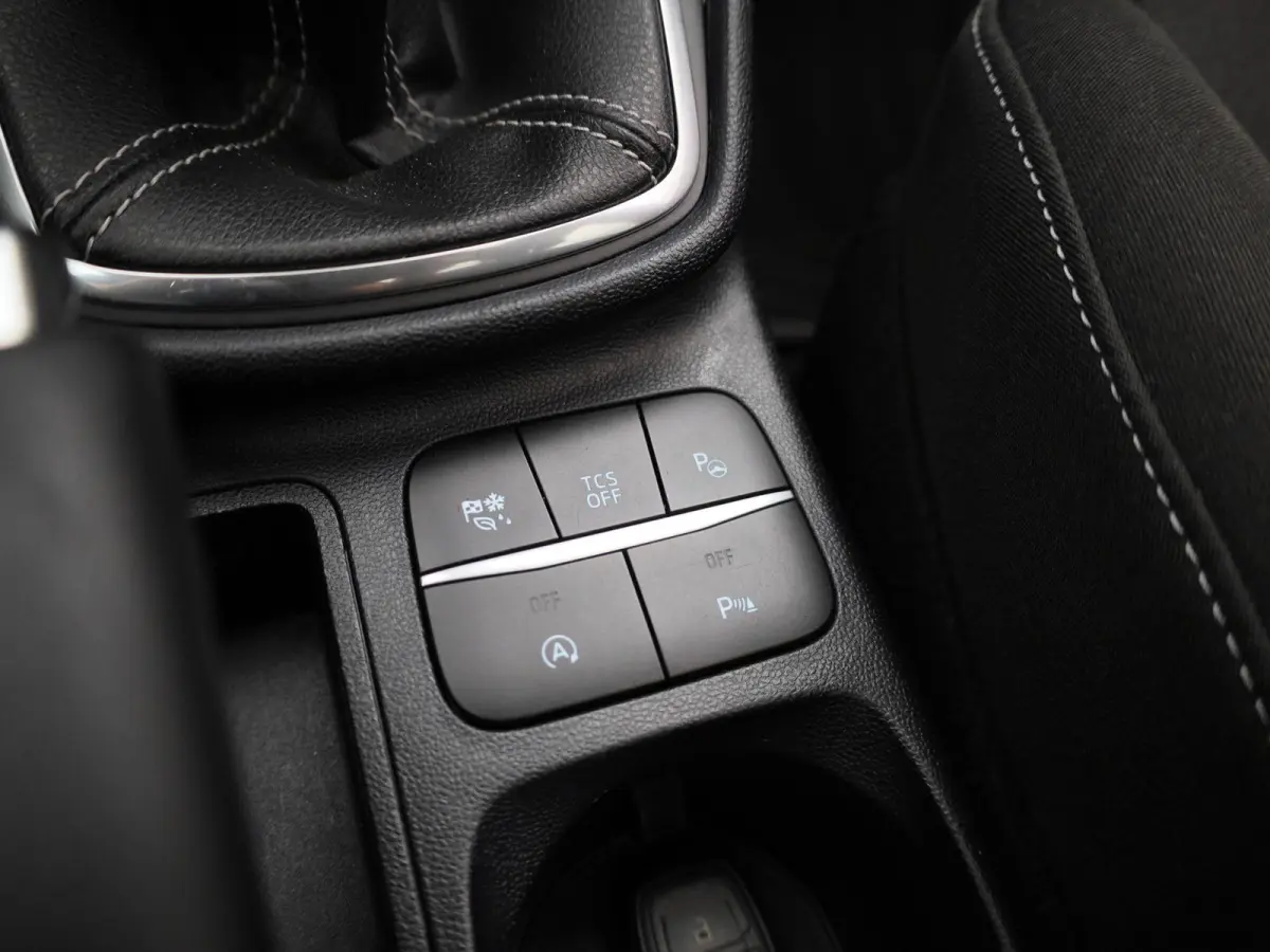 1.0 EcoBoost Hybrid Titanium X | Apple Carplay / Android Auto | Panoramadak | Achteruitrijcamera | Parkeersensoren |