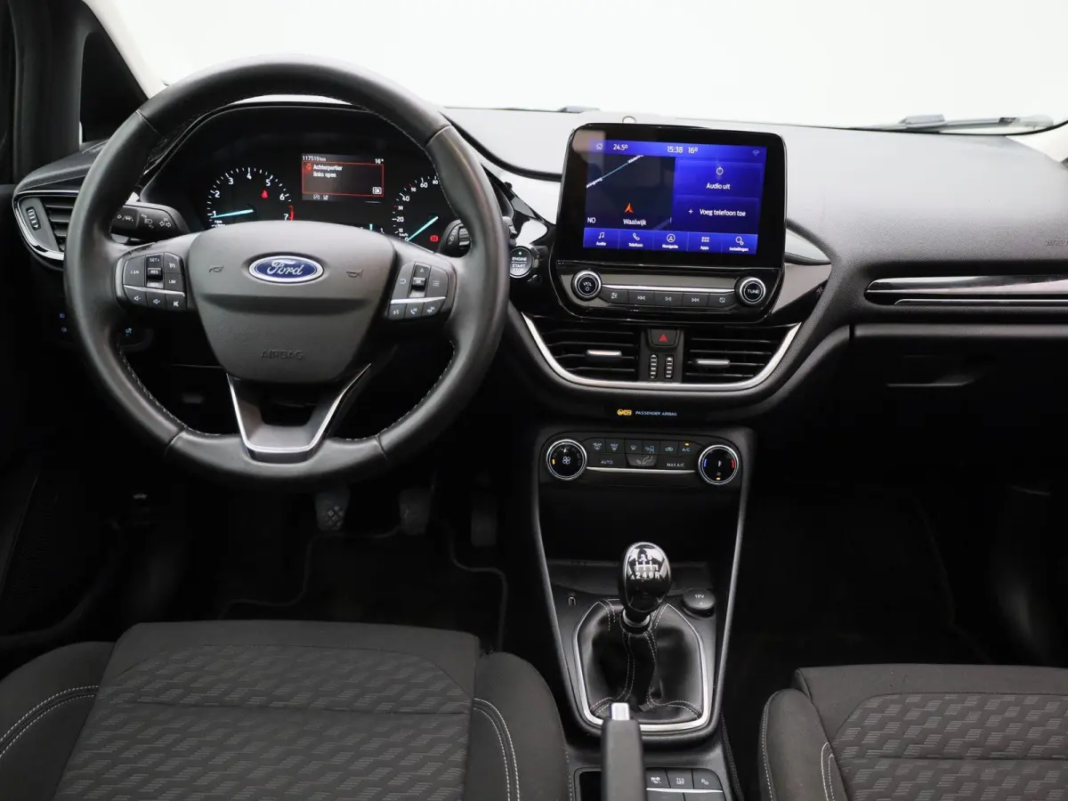 1.0 EcoBoost Hybrid Titanium X | Apple Carplay / Android Auto | Panoramadak | Achteruitrijcamera | Parkeersensoren |