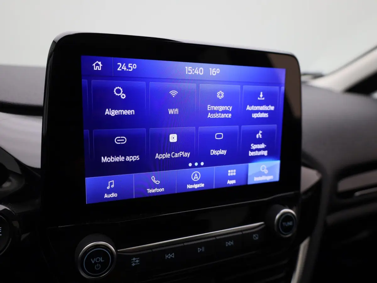 1.0 EcoBoost Hybrid Titanium X | Apple Carplay / Android Auto | Panoramadak | Achteruitrijcamera | Parkeersensoren |