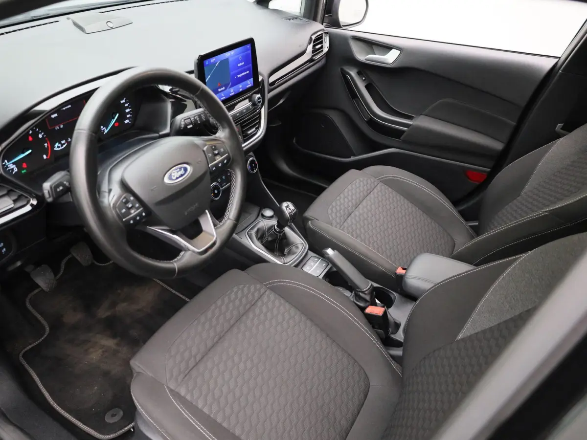 1.0 EcoBoost Hybrid Titanium X | Apple Carplay / Android Auto | Panoramadak | Achteruitrijcamera | Parkeersensoren |