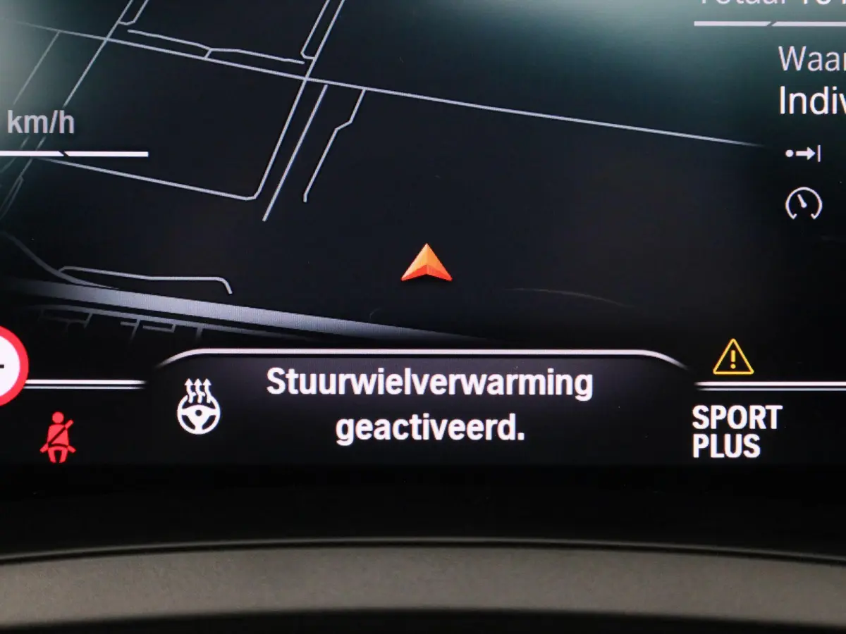M340i xDrive High Executive | Apple Carplay / Android Auto | Panoramadak | Stuurverwarming | Stoelverwarming Voor en Achter | Harman Kardon | Head-up Display | Trekhaak |