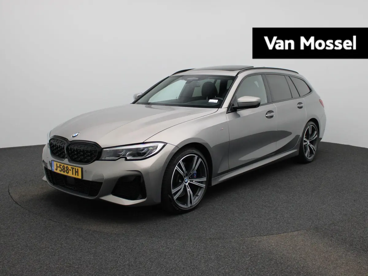 M340i xDrive High Executive | Apple Carplay / Android Auto | Panoramadak | Stuurverwarming | Stoelverwarming Voor en Achter | Harman Kardon | Head-up Display | Trekhaak |