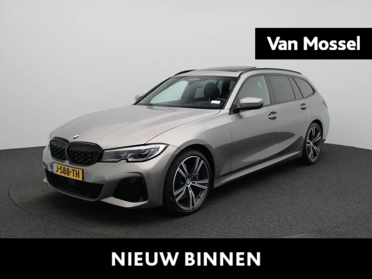 M340i xDrive High Executive | Apple Carplay / Android Auto | Panoramadak | Stuurverwarming | Stoelverwarming Voor en Achter | Harman Kardon | Head-up Display | Trekhaak |