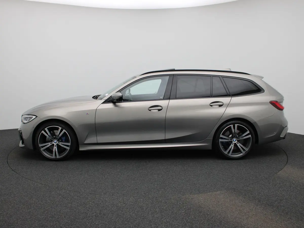 M340i xDrive High Executive | Apple Carplay / Android Auto | Panoramadak | Stuurverwarming | Stoelverwarming Voor en Achter | Harman Kardon | Head-up Display | Trekhaak |