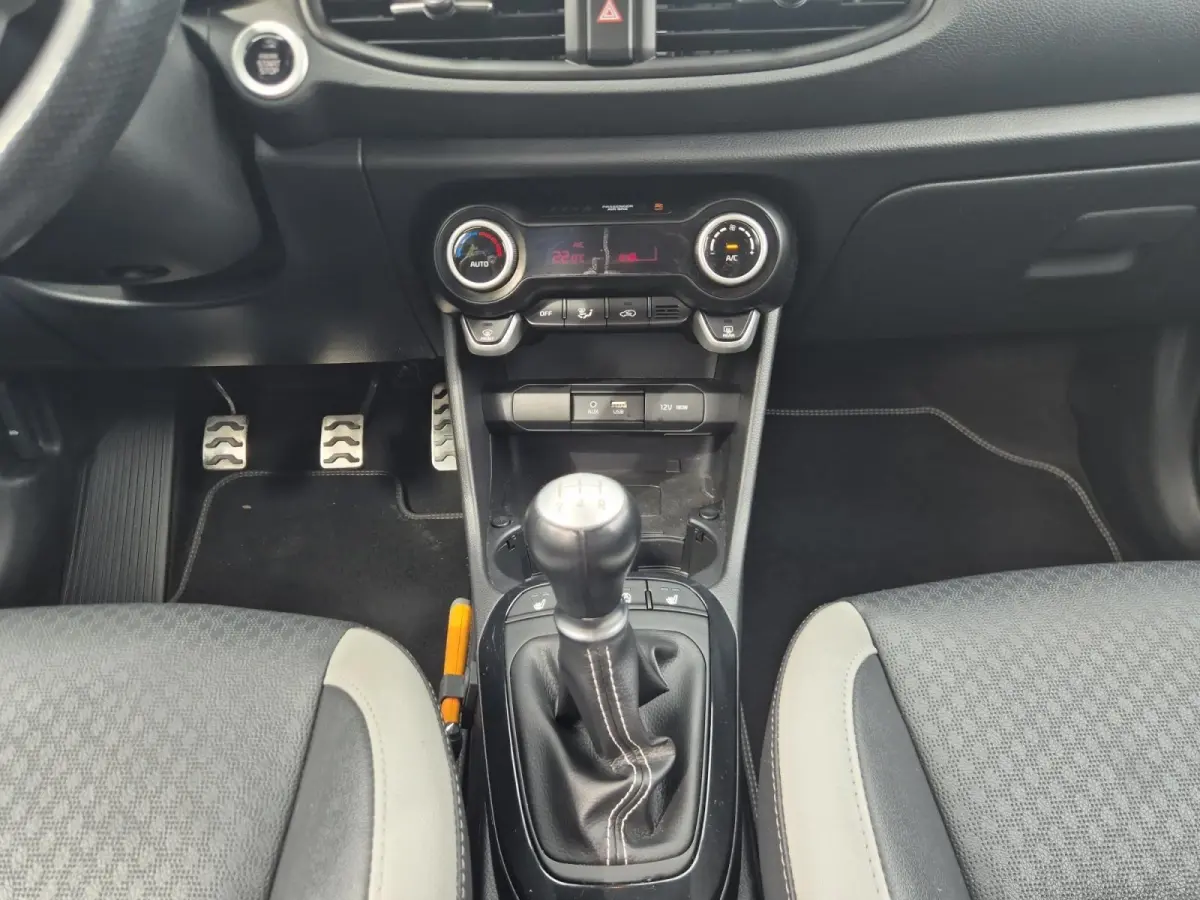 1.2 CVVT X-Line | Cruise Control | Climate Control | Camera | Navigatie | Stoelverwarming | Stuurverwarming | Lederen Bekleding | X-Line |
