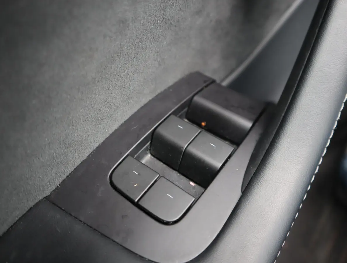 Long Range AWD 75 kWh | 95% SOH | Autopilot