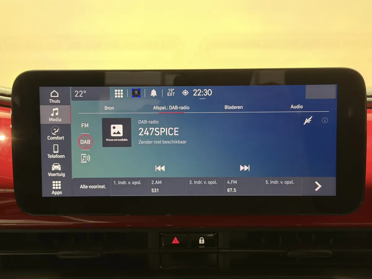 3+1 42 kWh | Apple CarPlay - Android Auto | Stoelen verwarmd | Dodehoek detectie
