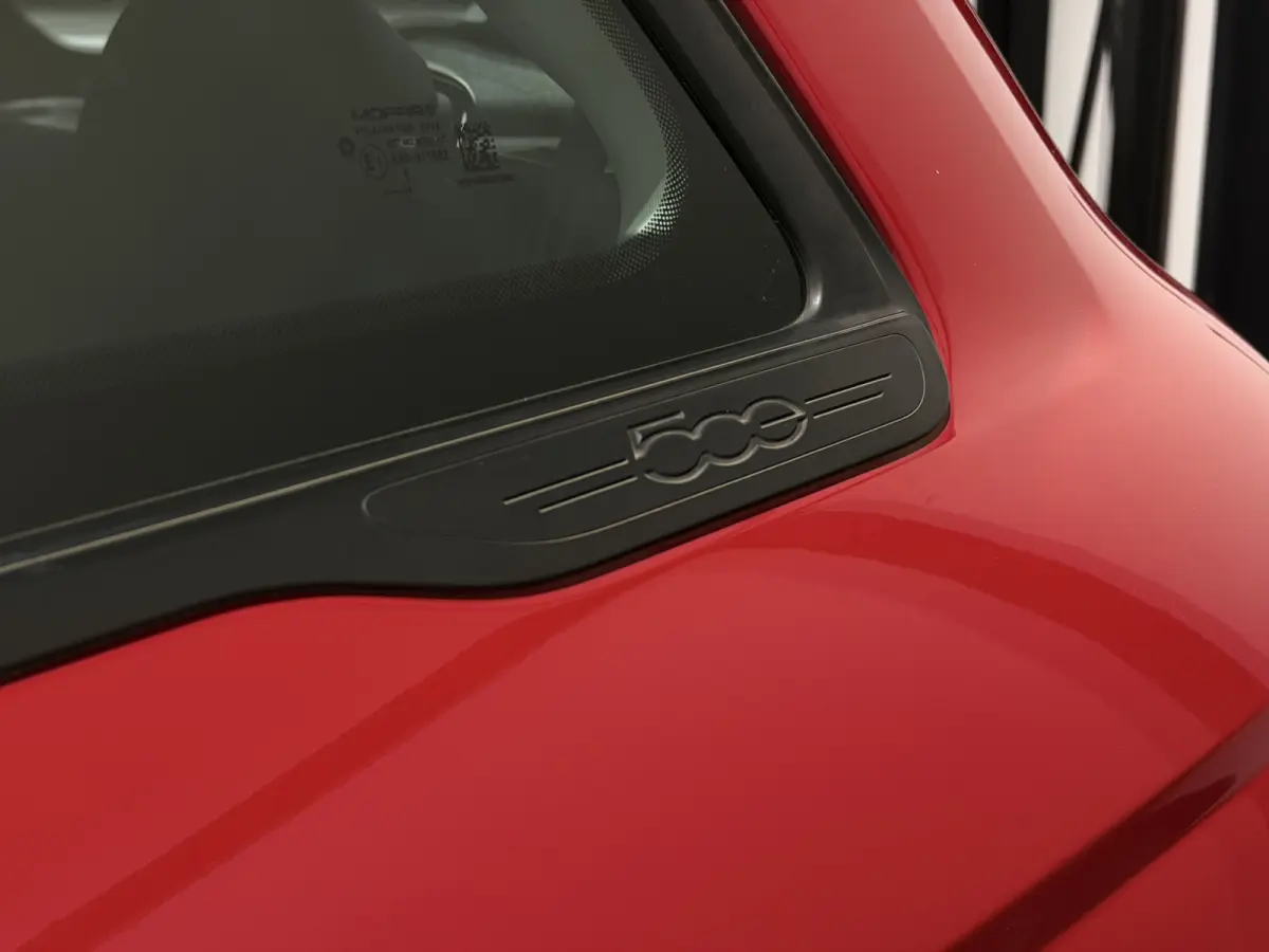 3+1 42 kWh | Apple CarPlay - Android Auto | Stoelen verwarmd | Dodehoek detectie