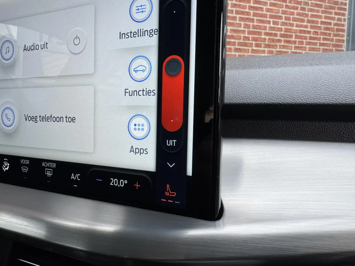 1.0 EcoBoost Hybrid Titanium | Stuur, Stoel en Voorruitverwarming | Cruise Control adaptief | Carplay/Andriod/Navi |