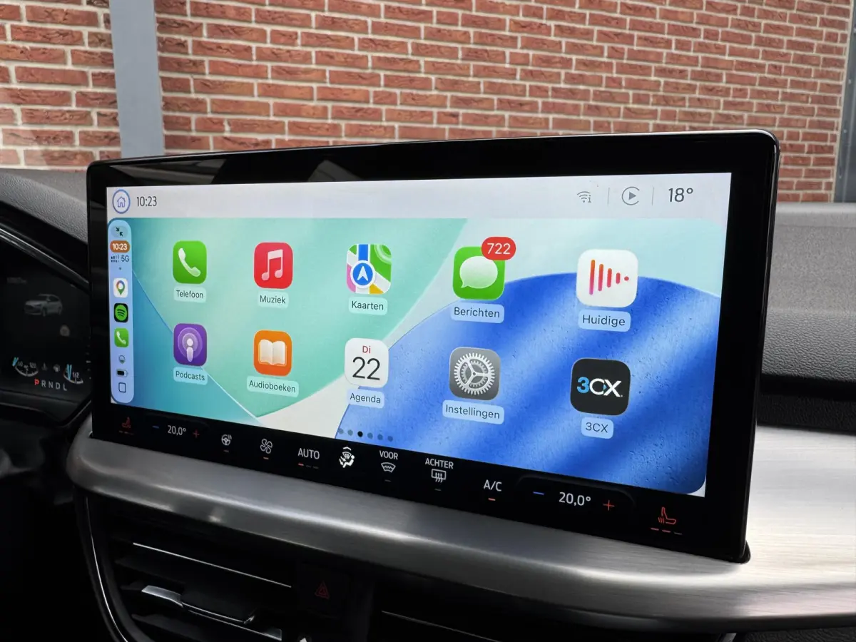 1.0 EcoBoost Hybrid Titanium | Stuur, Stoel en Voorruitverwarming | Cruise Control adaptief | Carplay/Andriod/Navi |
