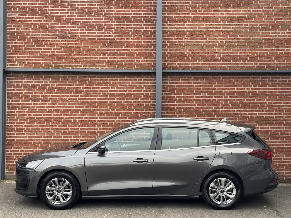1.0 EcoBoost Hybrid Titanium | Stuur, Stoel en Voorruitverwarming | Cruise Control adaptief | Carplay/Andriod/Navi |