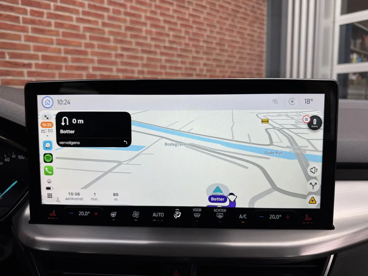1.0 EcoBoost Hybrid Titanium | Stuur, Stoel en Voorruitverwarming | Cruise Control adaptief | Carplay/Andriod/Navi |